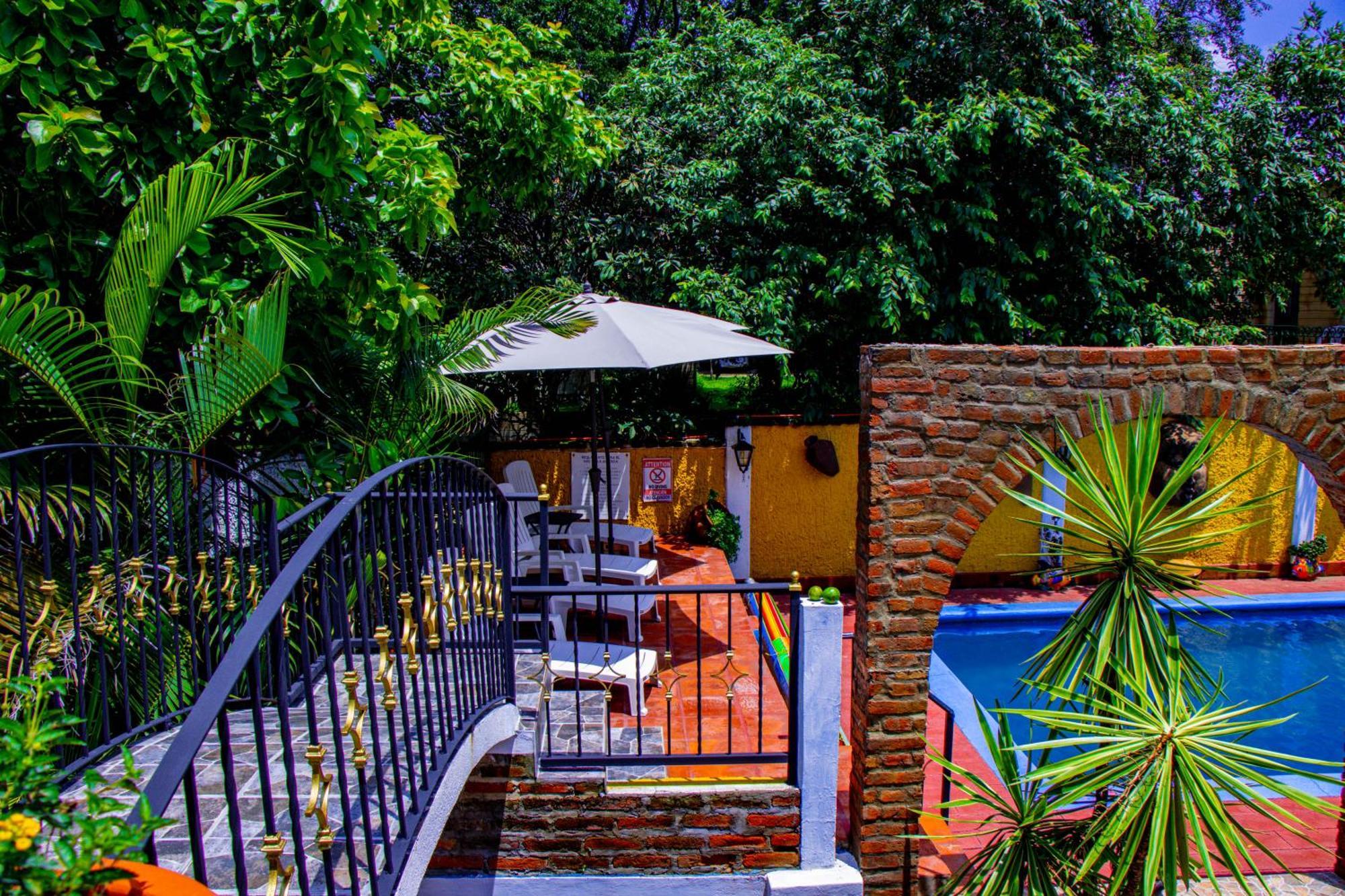 Posada Las Margaritas トラケパケ エクステリア 写真